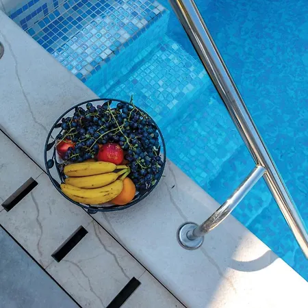 Holiday home Gorgeous In With Private Swimming Pool, Be Inside Or Outside Blato (Korcula)
