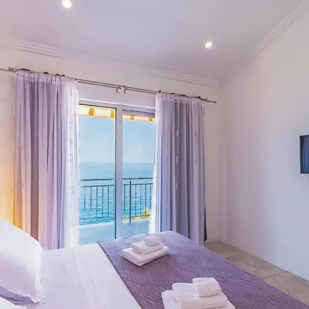 Holiday home Gorgeous In With Private Swimming Pool, Be Inside Or Outside